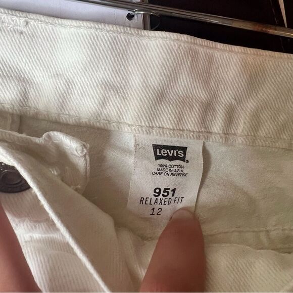 Levis Womens Cut Off White Denim Size 12 High Waist Jean Shorts Beach Summer - Picture 6 of 8